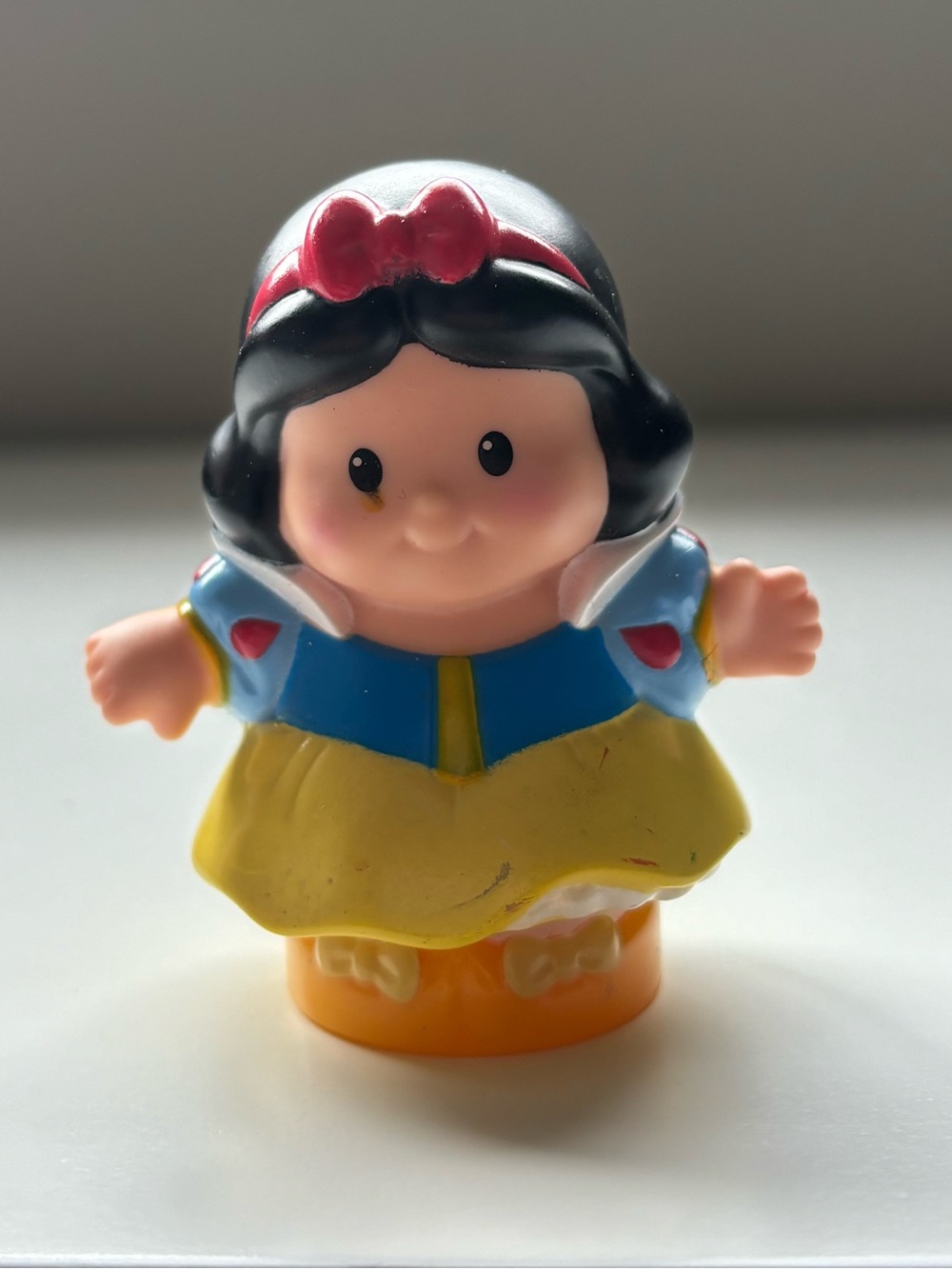 Little people Snow White talker